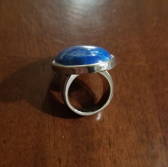Large statement ring - Picture 5 of 5